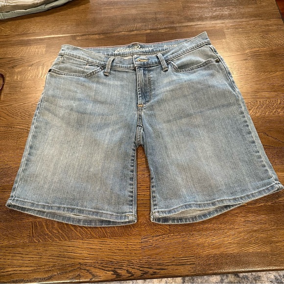 Eddie Bauer Women’s Jean Shortd - Picture 1 of 6